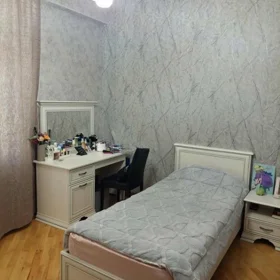 In Baku 120.0 m² apartment is for sale - Image 2