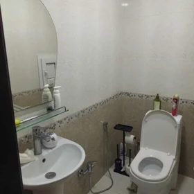 In Baku 120.0 m² apartment is for sale - Image 5