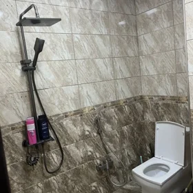 In Baku 110.0 m² apartment is for sale - Image 3