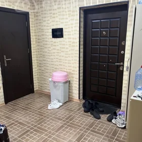 In Baku 110.0 m² apartment is for sale - Image 6