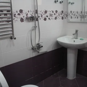 In Binəqədi rayonu 450.0 m² house with 6.0 rooms is for sale - Image 6
