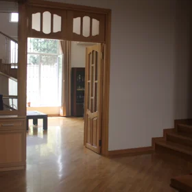 In Binəqədi rayonu 450.0 m² house with 6.0 rooms is for sale - Image 9