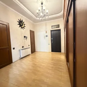 In Baku 75.0 m² apartment is for rent - Image 8
