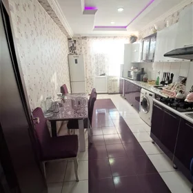 In Baku 75.0 m² apartment is for sale - Image 9