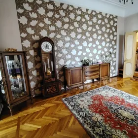 In Baku 90.0 m² apartment is for rent - Image 2