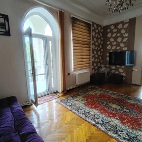 In Baku 90.0 m² apartment is for rent - Image 3