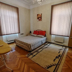 In Baku 90.0 m² apartment is for rent - Image 8