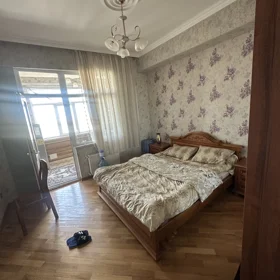 In Səbail rayonu 62.0 m² apartment is for sale - Image 2