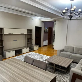 In Baku 130.0 m² apartment is for rent - Image 3