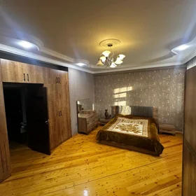 In Baku 130.0 m² apartment is for rent - Image 6
