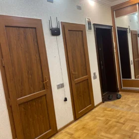 In Baku 90.0 m² apartment is for sale - Image 4
