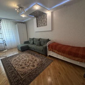 In Baku 130.0 m² apartment is for sale - Image 8