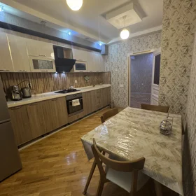 In Baku 130.0 m² apartment is for sale - Image 10