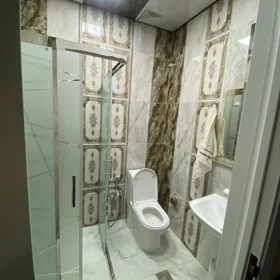 In Baku 140.0 m² apartment is for rent - Image 9