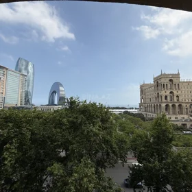 In Baku 75.0 m² apartment is for rent - Image 3