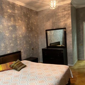 Baku-da 70.0 m2 mənzil kirayə verilir - Şəkil 2