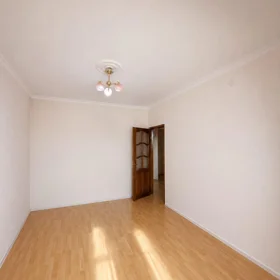 In Baku 90.0 m² apartment is for sale - Image 5