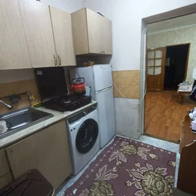 In Baku 38.0 m² house with 2.0 rooms is for sale - Image 2