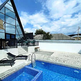 In Gabala 160.0 m² house with 3.0 rooms is for sale - Image 3