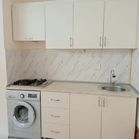 In Baku 45.0 m² house with 2.0 rooms is for sale - Image 3