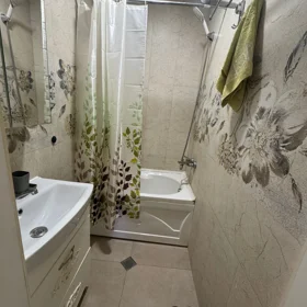 In Baku 135.0 m² apartment is for sale - Image 8