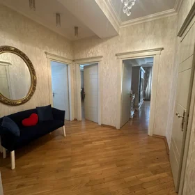 In Baku 130.0 m² apartment is for rent - Image 8
