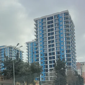 In Baku 181.0 m² apartment is for sale - Image 3