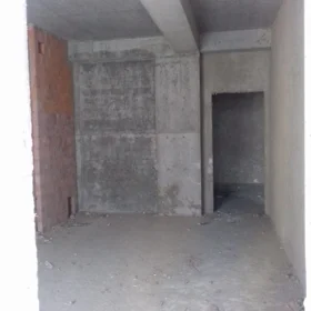 In Baku 181.0 m² apartment is for sale - Image 8