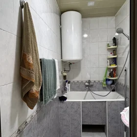 In Sabunçu rayonu 100.0 m² apartment is for sale - Image 9