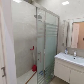 In Baku 90.0 m² apartment is for sale - Image 2