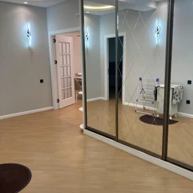 In Baku 145.0 m² apartment is for rent - Image 7
