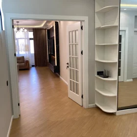 In Baku 145.0 m² apartment is for rent - Image 8