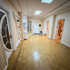 In Baku 204.0 m² apartment is for rent - Image 2