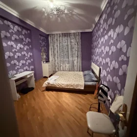 In Baku 204.0 m² apartment is for rent - Image 3