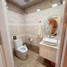 In Baku 204.0 m² apartment is for rent - Image 8