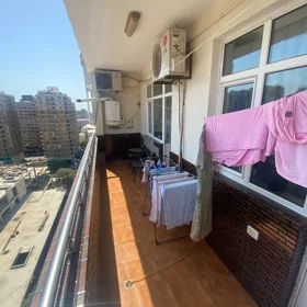 In Baku 204.0 m² apartment is for rent - Image 9