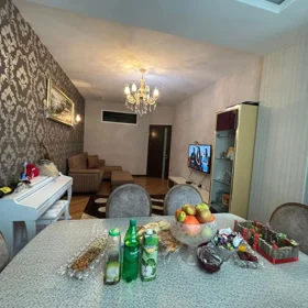 In Baku 65.0 m² apartment is for sale - Image 2