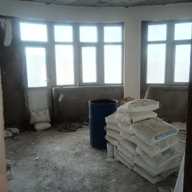 In Baku 145.0 m² apartment is for sale - Image 3