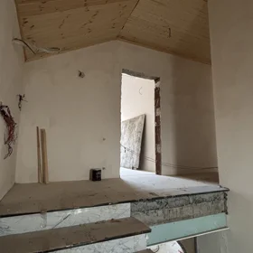 In nan 300.0 m² house with 7.0 rooms is for sale - Image 8