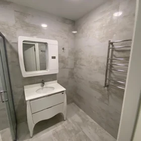 In Baku 80.0 m² apartment is for rent - Image 10
