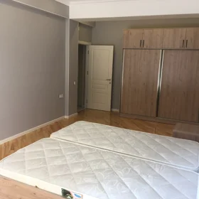In Baku 90.0 m² apartment is for rent - Image 4
