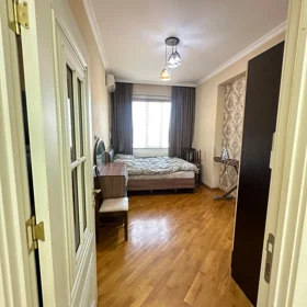 In Baku 80.0 m² apartment is for rent - Image 3