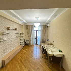 In Baku 80.0 m² apartment is for rent - Image 4