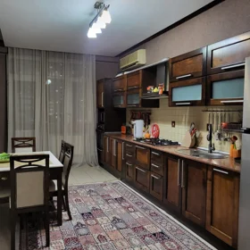 In Baku 178.0 m² apartment is for rent - Image 6