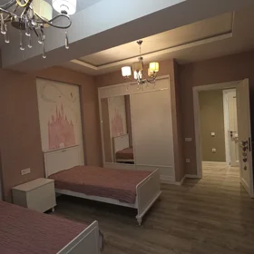 In Baku 100.0 m² apartment is for rent - Image 4