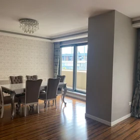 In Baku 230.0 m² apartment is for rent - Image 5