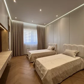 In Baku 157.0 m² apartment is for rent - Image 8