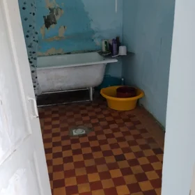 In Ganja 86.0 m² apartment is for sale - Image 4