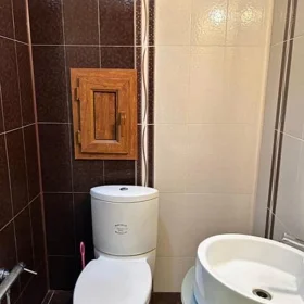 In Baku 100.0 m² apartment is for sale - Image 3
