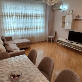 In Baku 130.0 m² apartment is for rent - Image 9